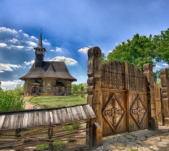 Деревянная церковь, без гвоздей