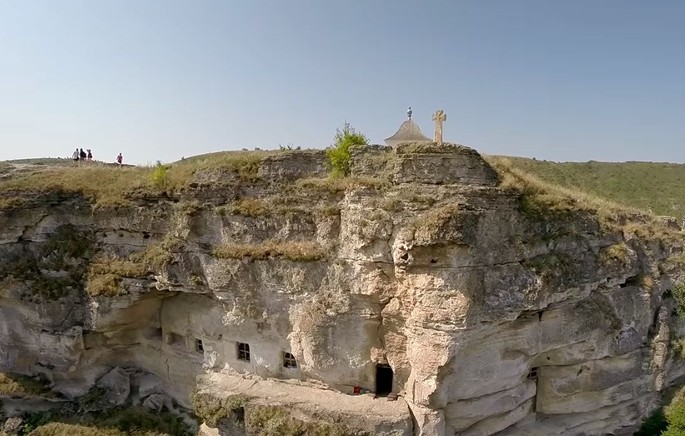 Подземные скиты  Старого Орхея