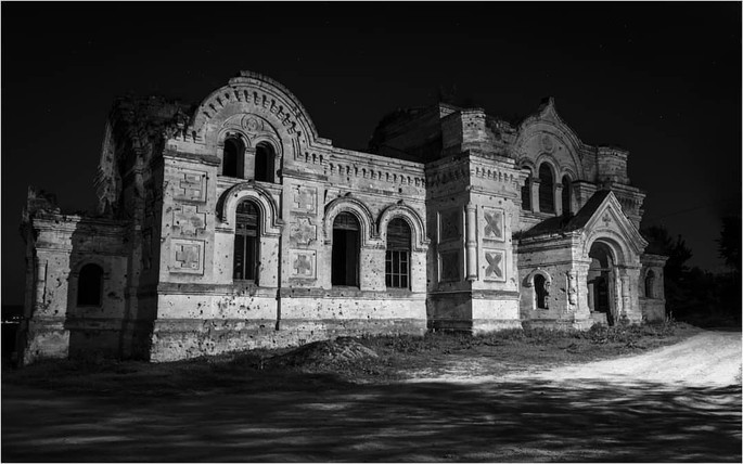 Biserica din Pohrebea, o bijuterie abandonată